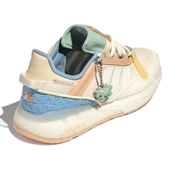 adidas originals Unisex ZX 2K Boost Pure Low-Top Running Shoes Beige/Yellow - Picture 2 of 5